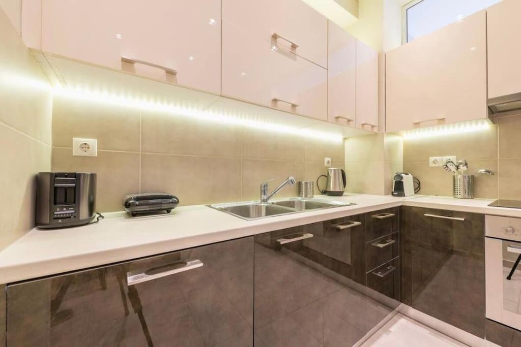 Syntagma H&B Apartment أثينا المظهر الخارجي الصورة